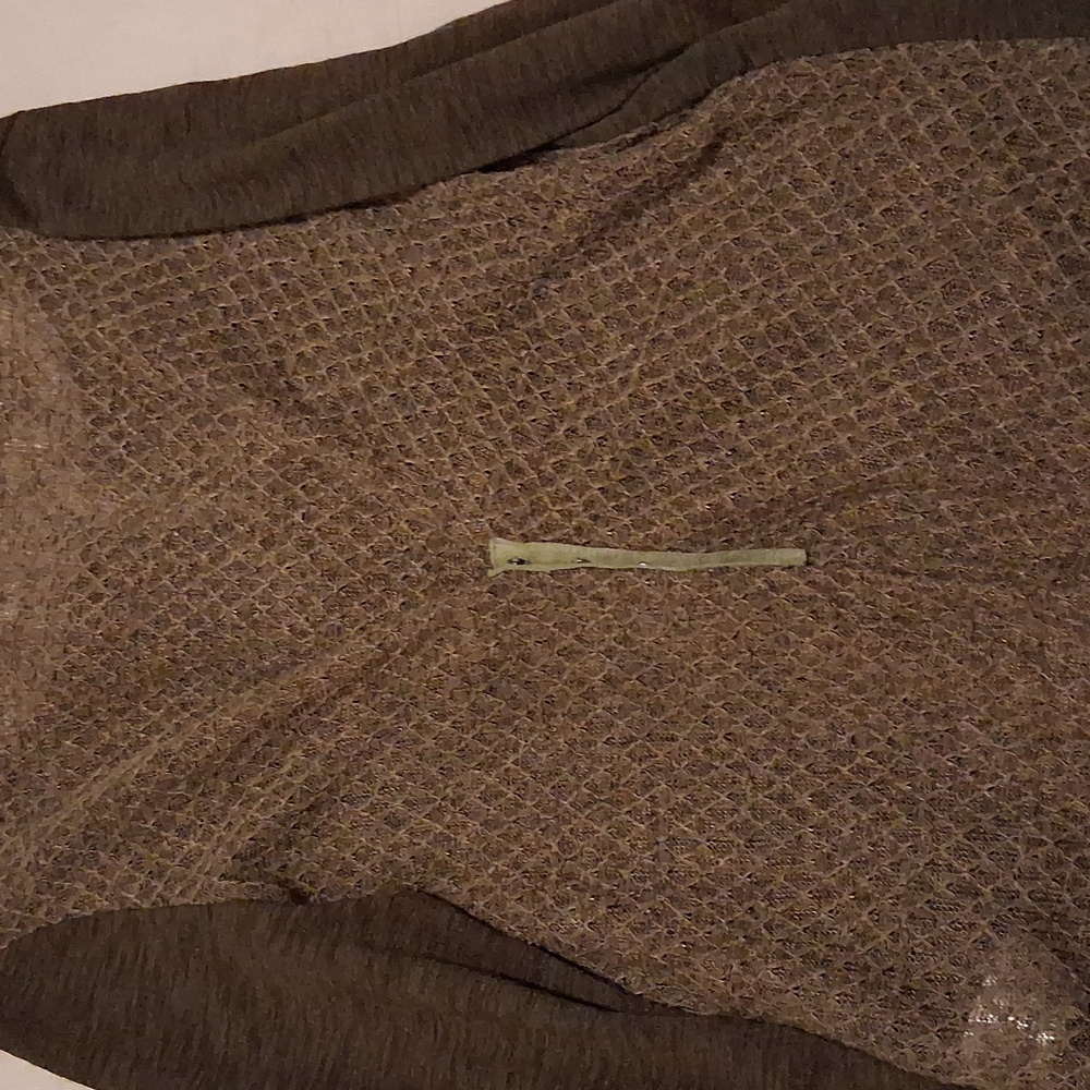 Miss Me Olive Knit Butterfly Top Size Small - Picture 6 of 9